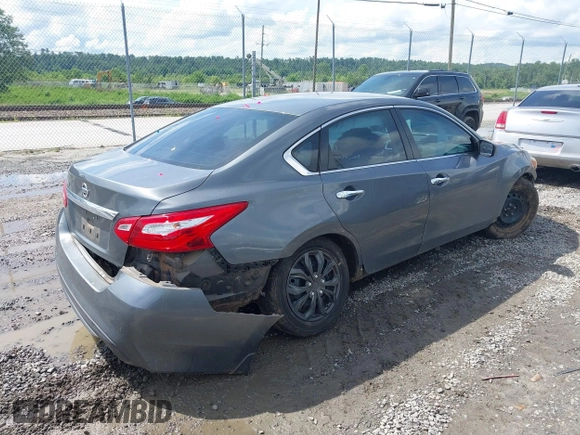 ✅ 2017 Nissan Altima SL • VIN: 1N4AL3AP4HC159192 • Лот: 42503201. Опубліковано раніше на IAAI з пробігом 110 609 миль. Безкоштовний доступ до архіву аукціонних продажів зі США та докладний звіт про історію автомобіля на DreamBid. Зображення 4.