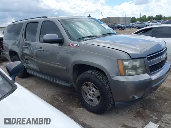 ✅ 2008 Chevrolet Suburban 3LT • VIN: 1GNFC16J88J220734 • Lot: 43279548. Listed on IAAI with 200,040 mi. Free auction sales archive from the USA and detailed vehicle history report at DreamBid. Image 1.