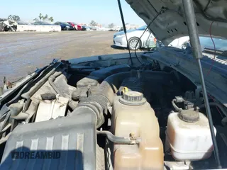 ✅ 2008 Ford F-250 XL • VIN: 1FTNF20588EA12052 • Lot: 42699890. Wystawiony na IAAI z przebiegiem 262 049 mil. Bezpłatny archiwum sprzedaży aukcyjnych z USA i szczegółowy raport historii pojazdu na DreamBid. Zdjęcie 12.