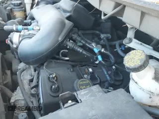 ✅ 2018 Ford Transit • VIN: 1FTYR1YM1JKA89833 • Lot: 41833114. Wystawiony na IAAI z przebiegiem 201 883 mil. Bezpłatny archiwum sprzedaży aukcyjnych z USA i szczegółowy raport historii pojazdu na DreamBid. Zdjęcie 18.