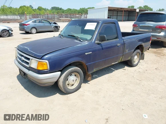 ✅ 1997 Ford Ranger XL • VIN: 1FTCR10UXVPA96651 • Lot: 42590008. Wystawiony na IAAI z przebiegiem 147 313 mil. Bezpłatny archiwum sprzedaży aukcyjnych z USA i szczegółowy raport historii pojazdu na DreamBid. Zdjęcie 2.