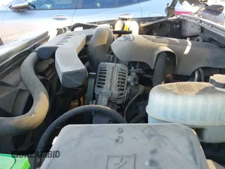 ✅ 2005 GMC Yukon XL SLE • VIN: 1GKEC16ZX5J189559 • Lot: 43475362. Listed on IAAI with 249,538 mi. Free auction sales archive from the USA and detailed vehicle history report at DreamBid. Image 12.