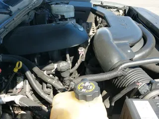 ✅ 2003 Chevrolet Suburban LS • VIN: 3GNEC16T63G115908 • Лот: 41950165. Опубликован ранее на IAAI с пробегом 202 075 миль. Бесплатный доступ к архиву аукционных продаж из США и подробный отчёт об истории автомобиля на DreamBid. Изображение 19.