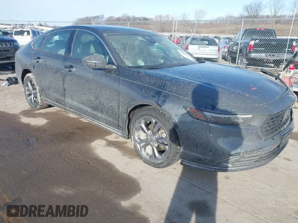 ✅ 2023 Honda Accord EX • VIN: 1HGCY1F31PA025086 • Lot: 44058018. Wystawiony na IAAI z przebiegiem 43 275 mil. Bezpłatny archiwum sprzedaży aukcyjnych z USA i szczegółowy raport historii pojazdu na DreamBid. Zdjęcie 1.