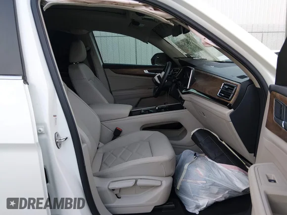 ✅ 2026 Volkswagen Atlas SE • VIN: 1V2JN2CA1TC546037 • Лот: 44936450. Опубликован ранее на IAAI с пробегом 1 383 миль. Бесплатный доступ к архиву аукционных продаж из США и подробный отчёт об истории автомобиля на DreamBid. Изображение 5.