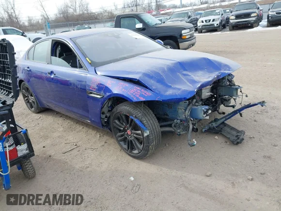 ✅ 2019 Jaguar XE 25t Prestige • VIN: SAJAK4FX3KCP53499 • Лот: 41341745. Опубліковано раніше на IAAI з пробігом 87 507 миль. Безкоштовний доступ до архіву аукціонних продажів зі США та докладний звіт про історію автомобіля на DreamBid. Зображення 1.