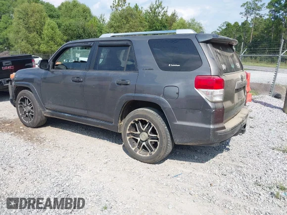 ✅ 2010 Toyota 4Runner SR5 • VIN: JTEZU5JR9A5002528 • Lot: 43222952. Wystawiony na IAAI z przebiegiem 237 721 mil. Bezpłatny archiwum sprzedaży aukcyjnych z USA i szczegółowy raport historii pojazdu na DreamBid. Zdjęcie 3.