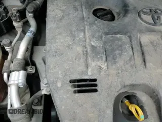 ✅ 2018 Toyota C-HR XLE • VIN: NMTKHMBX2JR017978 • Lot: 92327285. Listed on Copart with 126,956 mi. Free auction sales archive from the USA and detailed vehicle history report at DreamBid. Image 14.