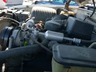 ✅ 1996 GMC Sierra 1500 • VIN: 1GTGC33R4TF018147 • Lot: 41612770. Wystawiony na IAAI z przebiegiem 106 443 mil. Bezpłatny archiwum sprzedaży aukcyjnych z USA i szczegółowy raport historii pojazdu na DreamBid. Zdjęcie 19.