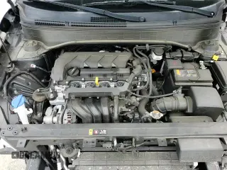 ✅ 2022 Hyundai Venue SE • VIN: KMHRB8A32NU154357 • Lot: 54624285. Listed on Copart with 31,637 mi. Free auction sales archive from the USA and detailed vehicle history report at DreamBid. Image 14.