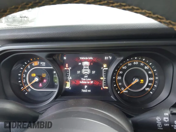 ✅ 2024 Jeep Wrangler Sport S • VIN: 1C4PJXDG7RW353468 • Lot: 43088890. Wystawiony na IAAI z przebiegiem 7 662 mil. Bezpłatny archiwum sprzedaży aukcyjnych z USA i szczegółowy raport historii pojazdu na DreamBid. Zdjęcie 7.