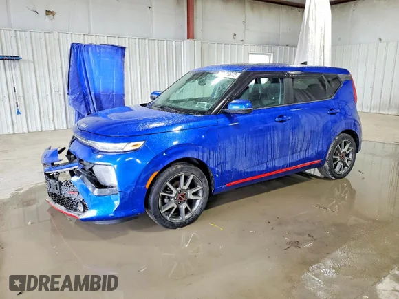 ✅ 2022 Kia Soul GT-Line • VIN: KNDJ63AU7N7823061 • Lot: 77896615. Wystawiony na Copart z przebiegiem 26 997 mil. Bezpłatny archiwum sprzedaży aukcyjnych z USA i szczegółowy raport historii pojazdu na DreamBid. Zdjęcie 1.