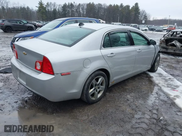 ✅ 2012 Chevrolet Malibu 1LS • VIN: 1G1ZB5E01CF162933 • Lot: 44502011. Wystawiony na IAAI z przebiegiem 144 618 mil. Bezpłatny archiwum sprzedaży aukcyjnych z USA i szczegółowy raport historii pojazdu na DreamBid. Zdjęcie 4.
