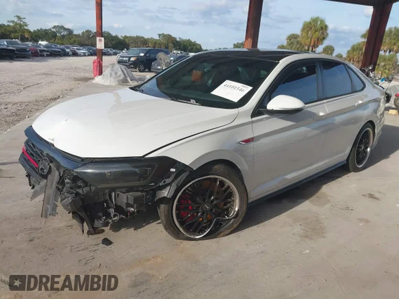 ✅ 2021 Volkswagen Jetta S • VIN: 3VW6T7BU2MM104368 • Lot: 44101546. Wystawiony na IAAI z przebiegiem 49 444 mil. Bezpłatny archiwum sprzedaży aukcyjnych z USA i szczegółowy raport historii pojazdu na DreamBid. Zdjęcie 2.