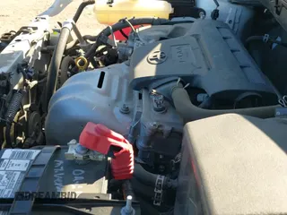 ✅ 2018 Toyota RAV4 XLE • VIN: JTMWFREV1JJ730920 • Lot: 43597877. Listed on IAAI with 88,444 mi. Free auction sales archive from the USA and detailed vehicle history report at DreamBid. Image 25.