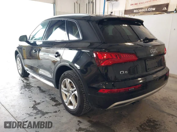 ✅ 2018 Audi Q5 Premium • VIN: WA1ANAFY0J2124360 • Lot: 44209752. Wystawiony na IAAI z przebiegiem 140 619 mil. Bezpłatny archiwum sprzedaży aukcyjnych z USA i szczegółowy raport historii pojazdu na DreamBid. Zdjęcie 3.