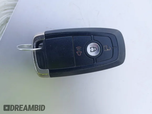 ✅ 2018 Ford F-150 XL • VIN: 1FTEW1E51JKC27850 • Lot: 44752417. Wystawiony na IAAI z przebiegiem 90 993 mil. Bezpłatny archiwum sprzedaży aukcyjnych z USA i szczegółowy raport historii pojazdu na DreamBid. Zdjęcie 11.