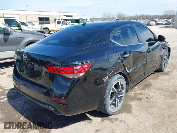 ✅ 2025 Nissan Sentra SV • VIN: 3N1AB8CV8SY222706 • Lot: 44590152. Wystawiony na IAAI z przebiegiem 18 359 mil. Bezpłatny archiwum sprzedaży aukcyjnych z USA i szczegółowy raport historii pojazdu na DreamBid. Zdjęcie 4.