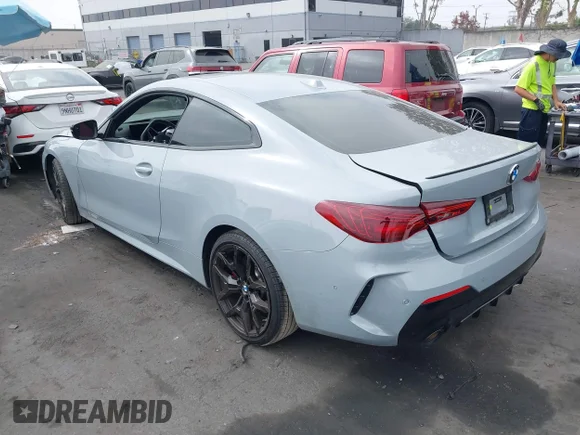 ✅ 2025 BMW 4 Series 430i • VIN: WBA43DA00SCT15880 • Lot: 43573806. Listed on IAAI with 19,052 mi. Free auction sales archive from the USA and detailed vehicle history report at DreamBid. Image 3.