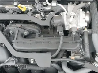 ✅ 2021 Toyota Corolla SE • VIN: JTND4MBEXM3141972 • Лот: 43783663. Опубликован ранее на IAAI с пробегом 50 114 миль. Бесплатный доступ к архиву аукционных продаж из США и подробный отчёт об истории автомобиля на DreamBid. Изображение 19.