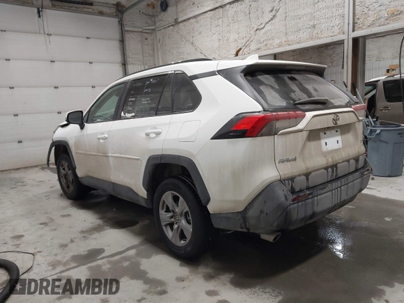 ✅ 2025 Toyota RAV4 XLE • VIN: 2T3P1RFVXSC533332 • Лот: 44065877. Опубликован ранее на IAAI с пробегом 3 332 миль. Бесплатный доступ к архиву аукционных продаж из США и подробный отчёт об истории автомобиля на DreamBid. Изображение 3.