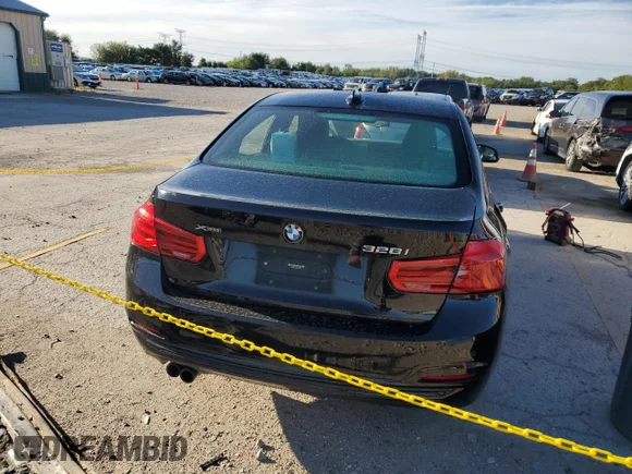 ✅ 2016 BMW 3 Series 328i xDrive • VIN: WBA8E3C59GP974409 • Лот: 69861924. Опубліковано раніше на Copart з пробігом 62 233 миль. Безкоштовний доступ до архіву аукціонних продажів зі США та докладний звіт про історію автомобіля на DreamBid. Зображення 6.