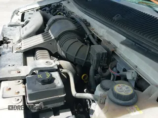 ✅ 2006 Ford Econoline Cargo Commercial • VIN: 1FTSE34L56HA74993 • Lot: 43348709. Wystawiony na IAAI z przebiegiem 108 303 mil. Bezpłatny archiwum sprzedaży aukcyjnych z USA i szczegółowy raport historii pojazdu na DreamBid. Zdjęcie 12.