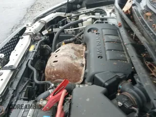 ✅ 2010 Pontiac Vibe • VIN: 5Y2SM6E04AZ409348 • Lot: 43600489. Listed on IAAI with 154,936 mi. Free auction sales archive from the USA and detailed vehicle history report at DreamBid. Image 12.