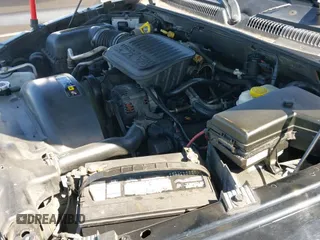 ✅ 2005 Dodge Dakota ST • VIN: 1D7HE28K45S157490 • Lot: 41778765. Wystawiony na IAAI z przebiegiem 187 575 mil. Bezpłatny archiwum sprzedaży aukcyjnych z USA i szczegółowy raport historii pojazdu na DreamBid. Zdjęcie 12.