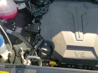 ✅ 2024 Kia Carnival LX • VIN: KNDNB4H32R6358653 • Лот: 93540205. Опубликован ранее на Copart с пробегом 26 261 миль. Бесплатный доступ к архиву аукционных продаж из США и подробный отчёт об истории автомобиля на DreamBid. Изображение 16.