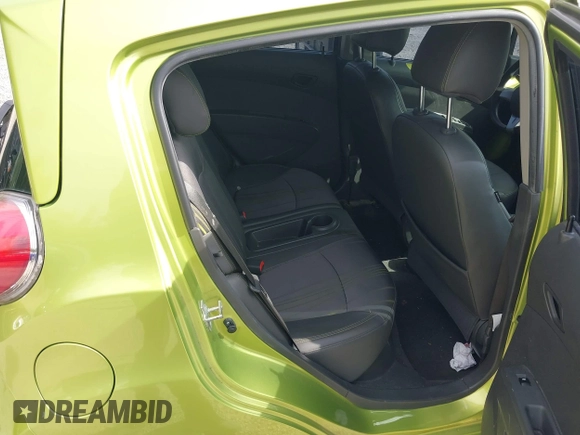 ✅ 2013 Chevrolet Spark LS • VIN: KL8CA6S93DC512521 • Lot: 45132898. Wystawiony na IAAI z przebiegiem 121 627 mil. Bezpłatny archiwum sprzedaży aukcyjnych z USA i szczegółowy raport historii pojazdu na DreamBid. Zdjęcie 8.