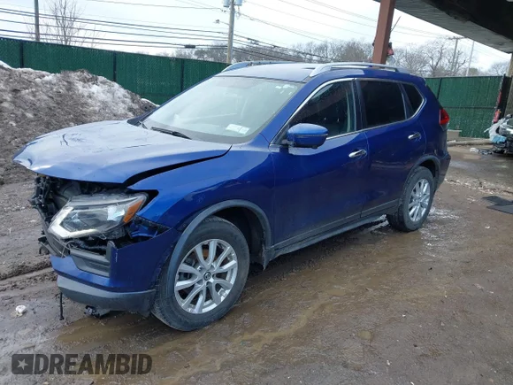 ✅ 2018 Nissan Rogue S • VIN: KNMAT2MV3JP598851 • Lot: 44497057. Wystawiony na IAAI z przebiegiem 82 916 mil. Bezpłatny archiwum sprzedaży aukcyjnych z USA i szczegółowy raport historii pojazdu na DreamBid. Zdjęcie 2.