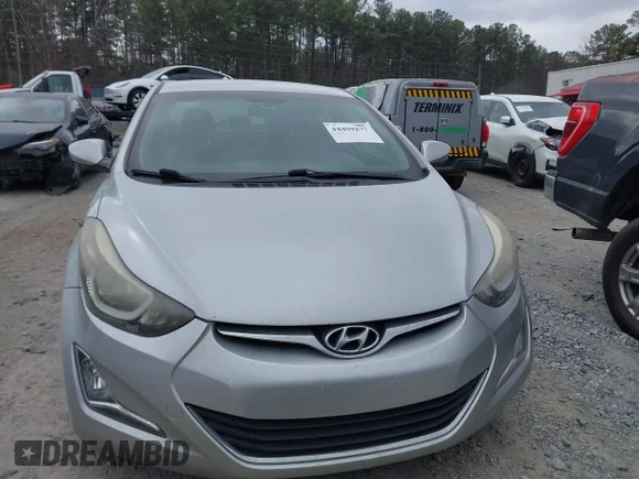 ✅ 2015 Hyundai Elantra Limited • VIN: KMHDH4AE5FU300965 • Lot: 44459277. Wystawiony na IAAI z przebiegiem 153 196 mil. Bezpłatny archiwum sprzedaży aukcyjnych z USA i szczegółowy raport historii pojazdu na DreamBid. Zdjęcie 6.