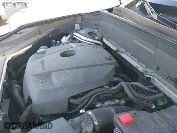 ✅ 2021 Volvo XC90 Momentum • VIN: YV4102CK0M1720666 • Lot: 43421670. Listed on IAAI with 34,702 mi. Free auction sales archive from the USA and detailed vehicle history report at DreamBid. Image 19.