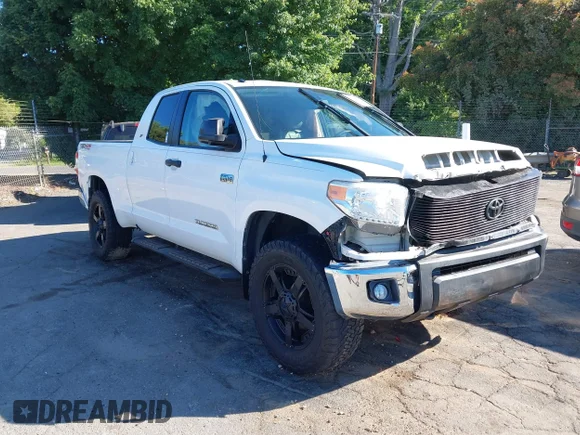 ✅ 2016 Toyota Tundra SR5 • VIN: 5TFUW5F10GX566884 • Lot: 45118698. Wystawiony na IAAI z przebiegiem 113 933 mil. Bezpłatny archiwum sprzedaży aukcyjnych z USA i szczegółowy raport historii pojazdu na DreamBid. Zdjęcie 1.