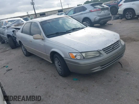 ✅ 1997 Toyota Camry LE • VIN: 4T1BG22K5VU140443 • Lot: 43671649. Listed on IAAI with 255,612 mi. Free auction sales archive from the USA and detailed vehicle history report at DreamBid. Image 1.