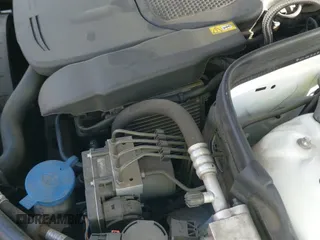 ✅ 2013 Mercedes-Benz E 350 Luxury • VIN: WDDHF5KBXDA734860 • Lot: 41956048. Wystawiony na IAAI z przebiegiem 50 463 mil. Bezpłatny archiwum sprzedaży aukcyjnych z USA i szczegółowy raport historii pojazdu na DreamBid. Zdjęcie 20.