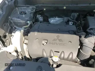 2018 Mitsubishi Outlander ES with VIN JA4AP3AU6JU011124, listed as a Copart auction lot 70897805 with 132,924 mi miles and Clean title. Bid and sale history available at DreamBid. Image 14.