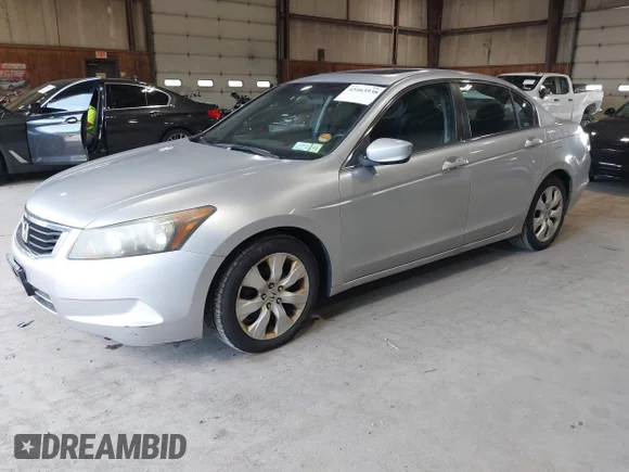 ✅ 2008 Honda Accord EX • VIN: 1HGCP26728A150840 • Lot: 45463938. Wystawiony na IAAI z przebiegiem 242 732 mil. Bezpłatny archiwum sprzedaży aukcyjnych z USA i szczegółowy raport historii pojazdu na DreamBid. Zdjęcie 2.