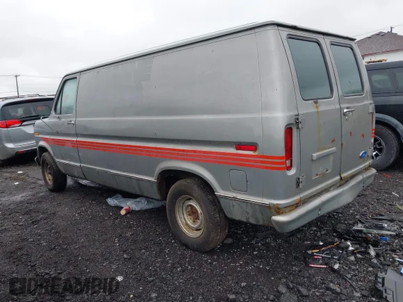 ✅ 1990 Ford Econoline Cargo • VIN: 1FTDE14Y4LHA18080 • Lot: 42324693. Wystawiony na IAAI z przebiegiem Nie podano. Bezpłatny archiwum sprzedaży aukcyjnych z USA i szczegółowy raport historii pojazdu na DreamBid. Zdjęcie 3.