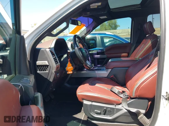 ✅ 2018 Ford F-150 XL • VIN: 1FTEW1EG0JFA32235 • Lot: 43145176. Wystawiony na IAAI z przebiegiem 106 706 mil. Bezpłatny archiwum sprzedaży aukcyjnych z USA i szczegółowy raport historii pojazdu na DreamBid. Zdjęcie 5.