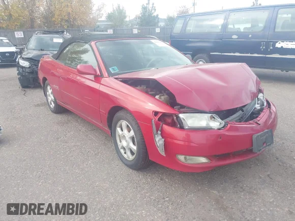 ✅ 2002 Toyota Solara SE • VIN: 2T1FF28PX2C599391 • Lot: 43581240. Wystawiony na IAAI z przebiegiem 141 557 mil. Bezpłatny archiwum sprzedaży aukcyjnych z USA i szczegółowy raport historii pojazdu na DreamBid. Zdjęcie 1.