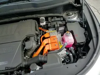 ✅ 2025 Kia Niro LX • VIN: KNDCP3LE1S5286643 • Lot: 82217815. Listed on Copart with 5,737 mi. Free auction sales archive from the USA and detailed vehicle history report at DreamBid. Image 17.