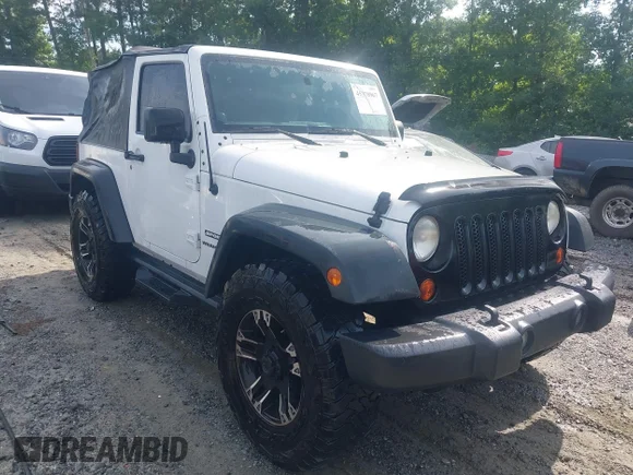✅ 2013 Jeep Wrangler Sport • VIN: 1C4AJWAG7DL536934 • Lot: 45378967. Wystawiony na IAAI z przebiegiem 105 262 mil. Bezpłatny archiwum sprzedaży aukcyjnych z USA i szczegółowy raport historii pojazdu na DreamBid. Zdjęcie 1.
