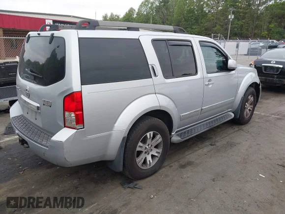 ✅ 2012 Nissan Pathfinder SV • VIN: 5N1AR1NB6CC640349 • Lot: 45301521. Listed on IAAI with 287,258 mi. Free auction sales archive from the USA and detailed vehicle history report at DreamBid. Image 4.