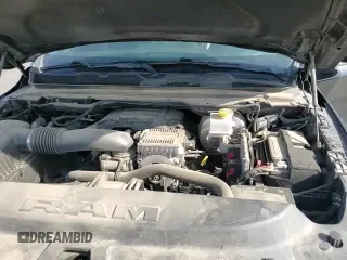 ✅ 2021 Ram 1500 Laramie • VIN: 1C6SRFRT1MN798801 • Lot: 81074155. Wystawiony na Copart z przebiegiem 45 999 mil. Bezpłatny archiwum sprzedaży aukcyjnych z USA i szczegółowy raport historii pojazdu na DreamBid. Zdjęcie 16.