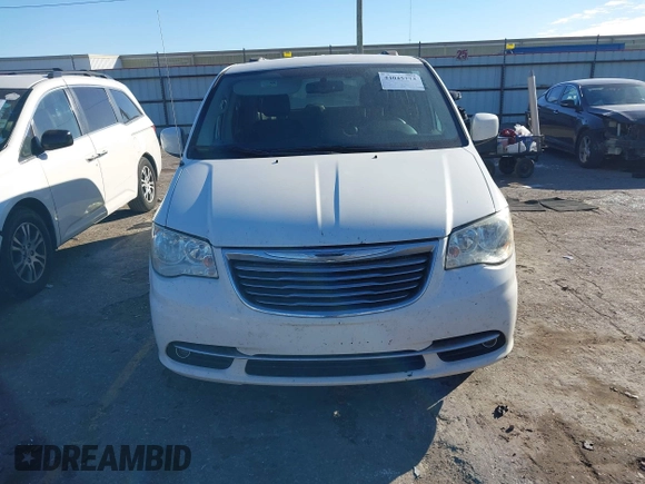 ✅ 2012 Chrysler Town & Country Touring • VIN: 2C4RC1BG0CR312697 • Lot: 44045773. Wystawiony na IAAI z przebiegiem 262 795 mil. Bezpłatny archiwum sprzedaży aukcyjnych z USA i szczegółowy raport historii pojazdu na DreamBid. Zdjęcie 6.