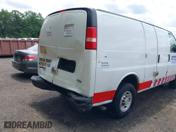 ✅ 2014 Chevrolet Express Cargo • VIN: 1GCZGTBG1E1173798 • Лот: 42420932. Опубліковано раніше на IAAI з пробігом 323 966 миль. Безкоштовний доступ до архіву аукціонних продажів зі США та докладний звіт про історію автомобіля на DreamBid. Зображення 4.