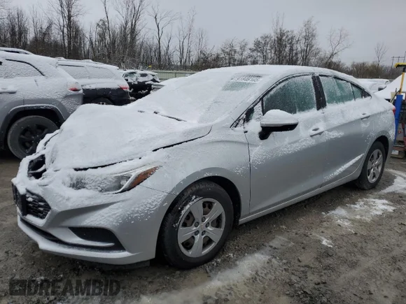 ✅ 2018 Chevrolet Cruze LS • VIN: 1G1BB5SM8J7136328 • Lot: 74356255. Listed on Copart with 197,960 mi. Free auction sales archive from the USA and detailed vehicle history report at DreamBid. Image 1.