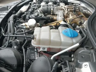 ✅ 2014 Audi RS 7 Prestige • VIN: WUAW2AFC1EN905033 • Lot: 41745882. Wystawiony na IAAI z przebiegiem 71 236 mil. Bezpłatny archiwum sprzedaży aukcyjnych z USA i szczegółowy raport historii pojazdu na DreamBid. Zdjęcie 21.